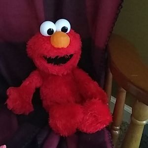 Tickle me elmo